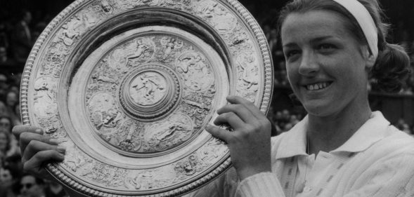 margaret court wins wimbledon