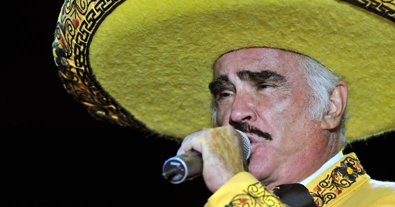 Mexican singer Vicente Fernandez performs during his concert on February 20, 2009 in Cali, department of Valle del Cauca, Colombia.