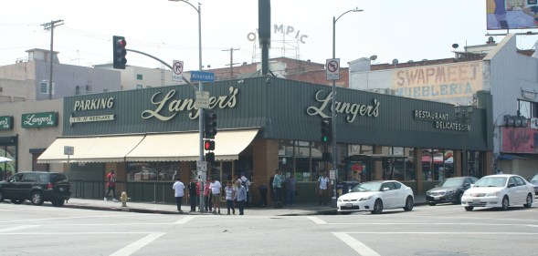 Langer's Deli in Los Angeles ejected a lesbian couple on a date