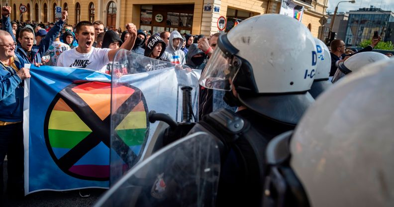 Poland: Couple jailed for one year after bringing explosives to Pride