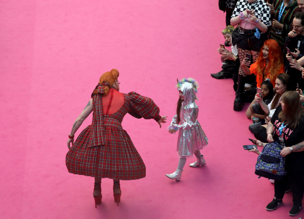 Morgan McMichaels on the DragCon UK pink carpet