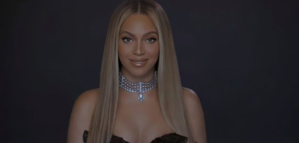 Beyoncé wearing a diamond choker and black bustier at the BET Awards 2020