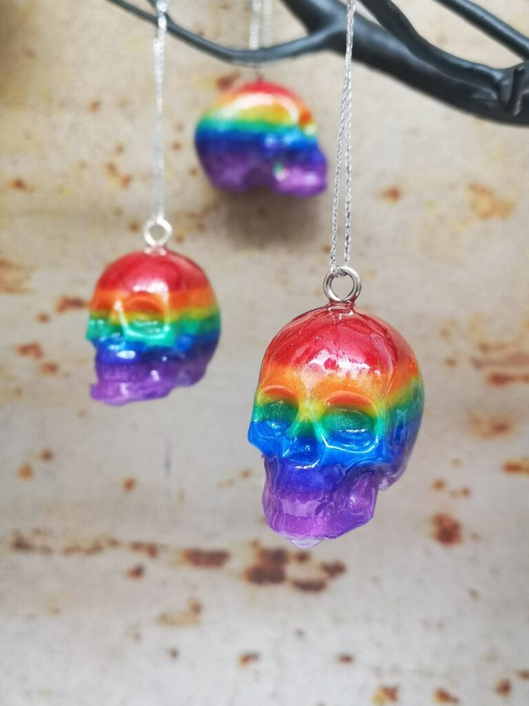 Rainbow skulls for your Christmas tree. (Etsy/SazSkullduggery)