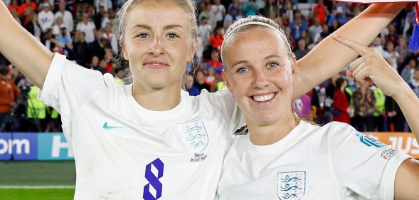 England Lionesses Leah Williamson (left) and Beth Mead