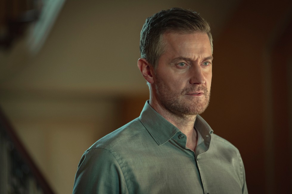 Richard Armitage as William Farrow in Netflix series Obsession