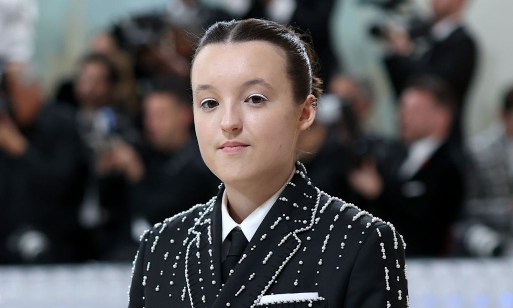 Bella Ramsey wears a suit at the 2023 Met Gala.