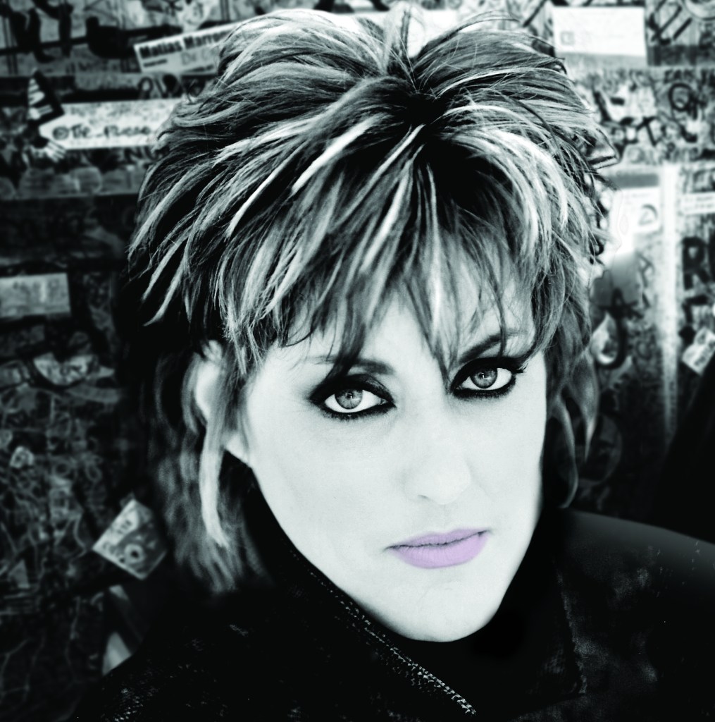 Katrina Leskanich. 